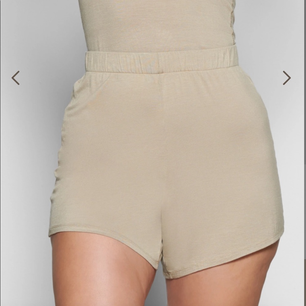 Nwt skims sleep short XS